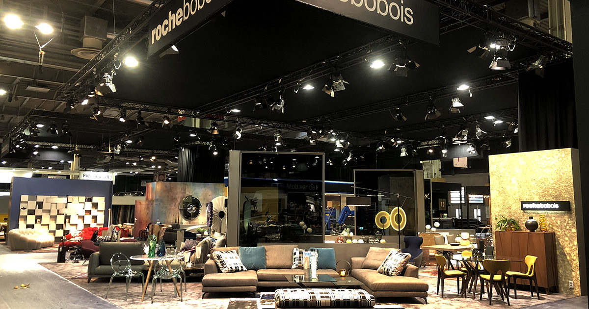 Conception et mise en lumière du stand Roche Bobois sur la Foire de Paris 2018 - Pont lumière et vélum noir